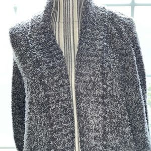 BAREFOOT DREAMS S/M SWEATER GREY